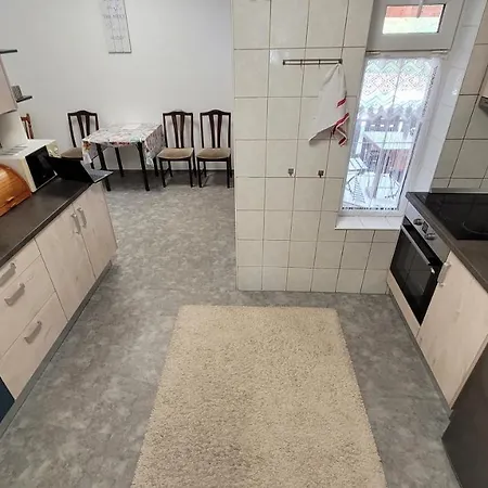 Gyoengyike Apartmanhaz Vonyarcvashegy