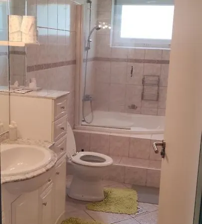 Gyoengyike Apartmanhaz * فونيارتْسفاشغ