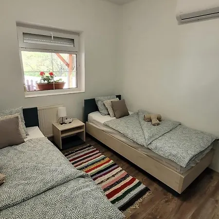 Gyoengyike Apartmanhaz Appartement