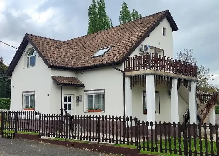 公寓 Gyoengyike Apartmanhaz 沃尼奥尔茨沃什海吉